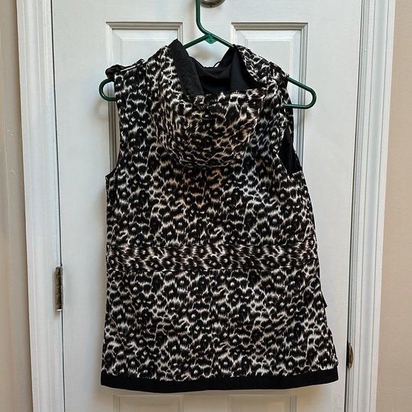 Tahari Leopard Print Vest - Picture 2 of 10